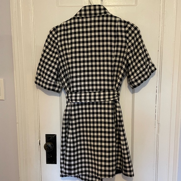 Club Monaco button up coat, size xs. - Picture 3 of 3